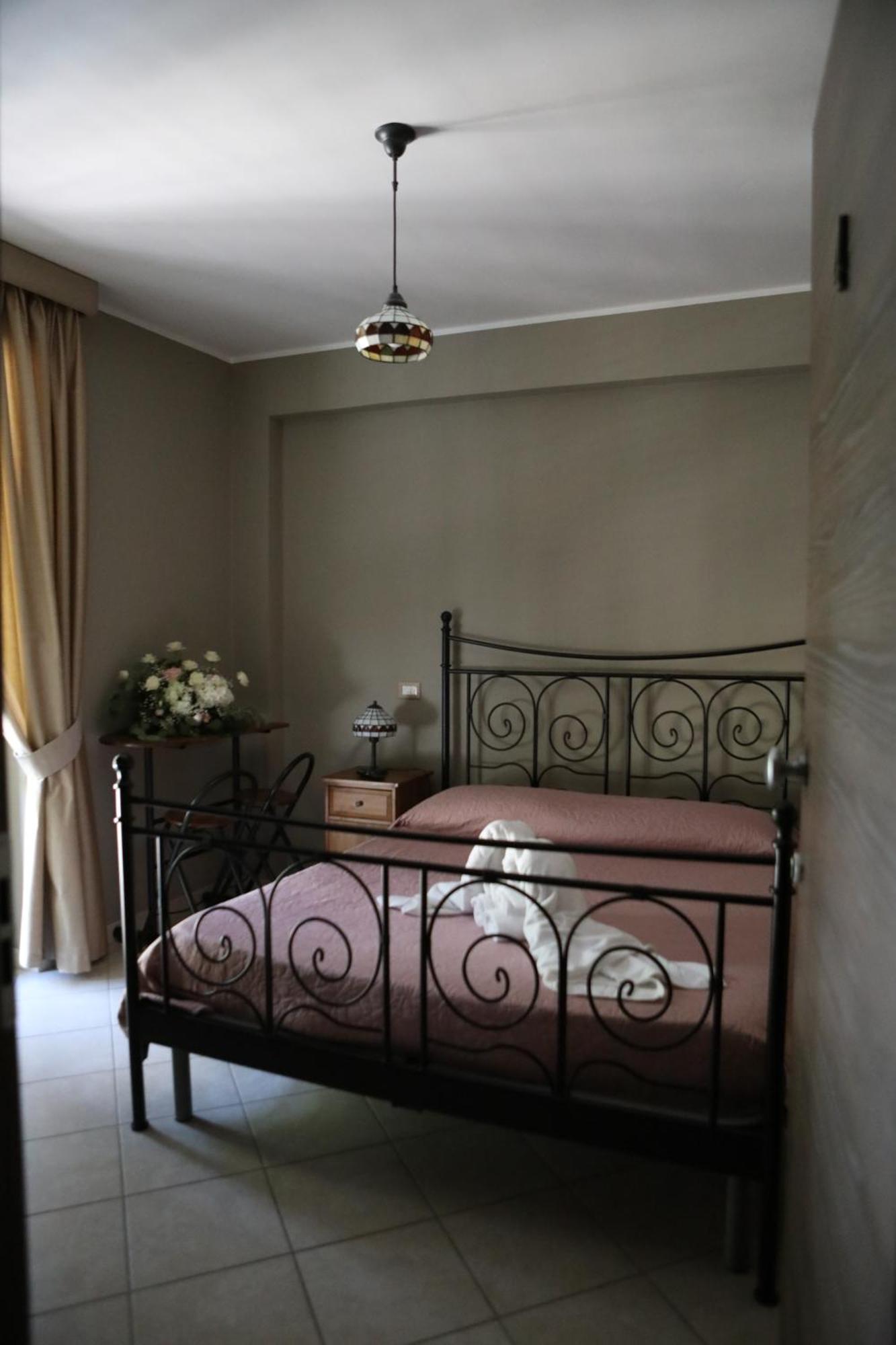Locanda Belvedere Da Stefano Rocchetta a Volturno Luaran gambar