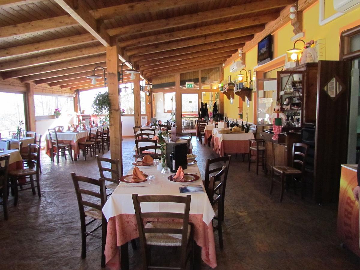 Locanda Belvedere Da Stefano Rocchetta a Volturno Luaran gambar